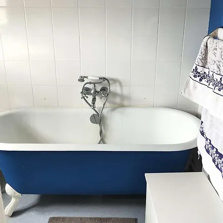 Belle Maison A 50m De La Et Proche Commerces - Fr-1-736-28 *