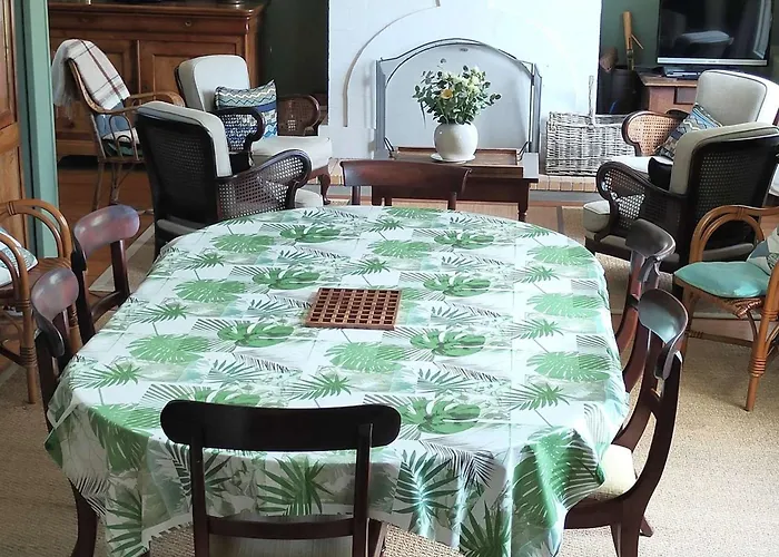 Villa Belle Maison à 50m De La Et Proche Commerces - Fr-1-736-28 *